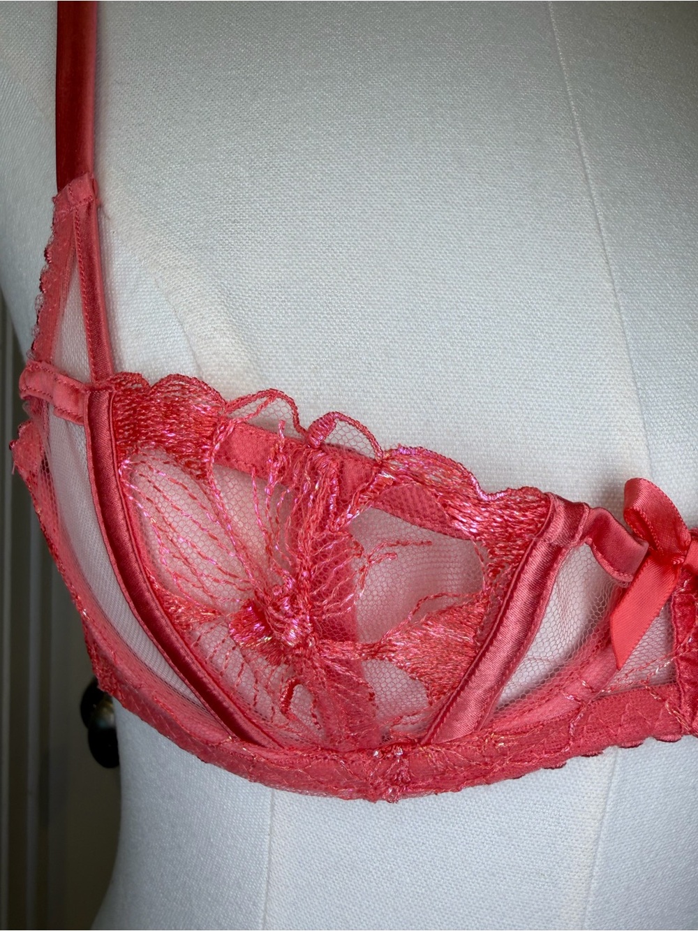 Agent Provocateur Lorna Pink Sheer Embroidered Plunge Underwire Bra 32B - Picture 4 of 14